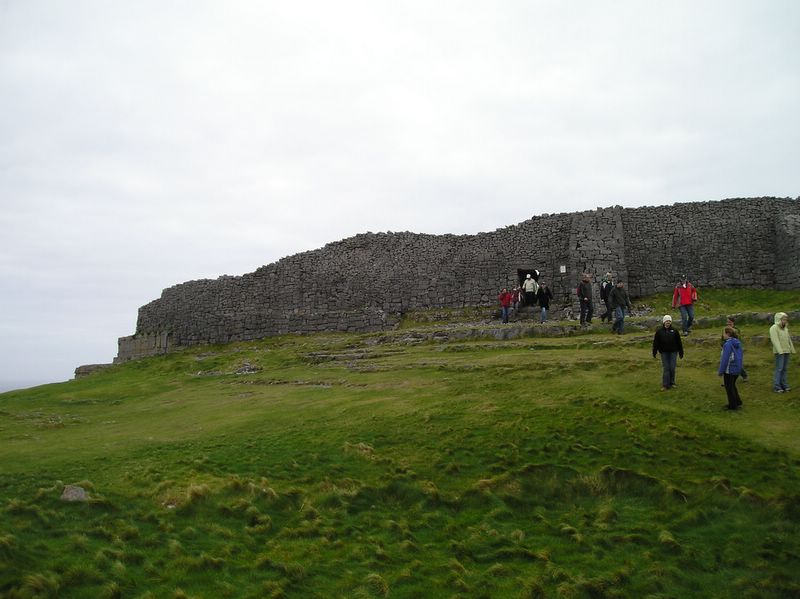 Looking back at Dún Aonghasa (large)