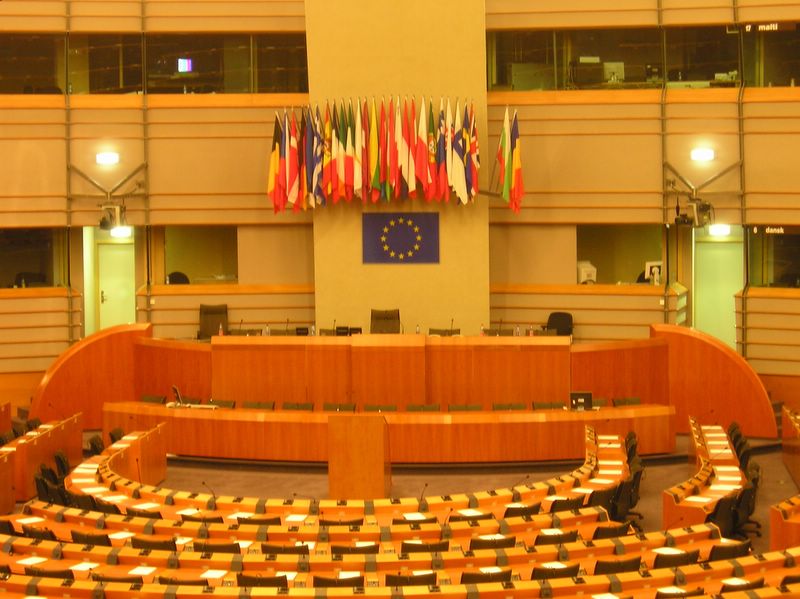 Front of EU parliament (large)