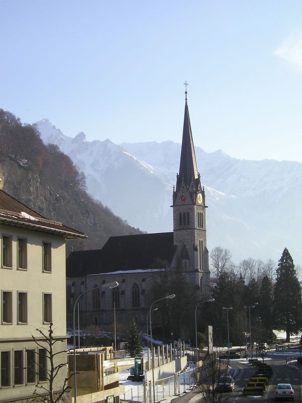 Church in Vaduz (large)