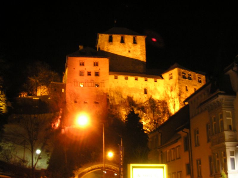 Schloss Schattenburg (large)