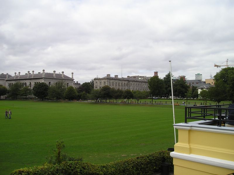 Trinity College (large)