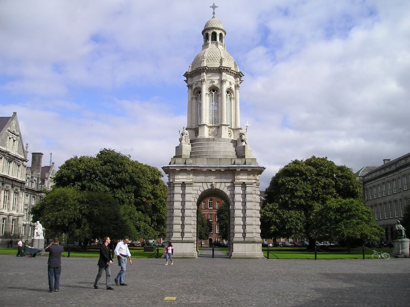 Trinity College (large)
