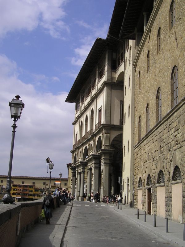 The Uffizi building (large)