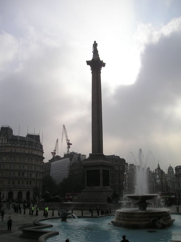 Nelson's Column in Trafalgar Square (large)