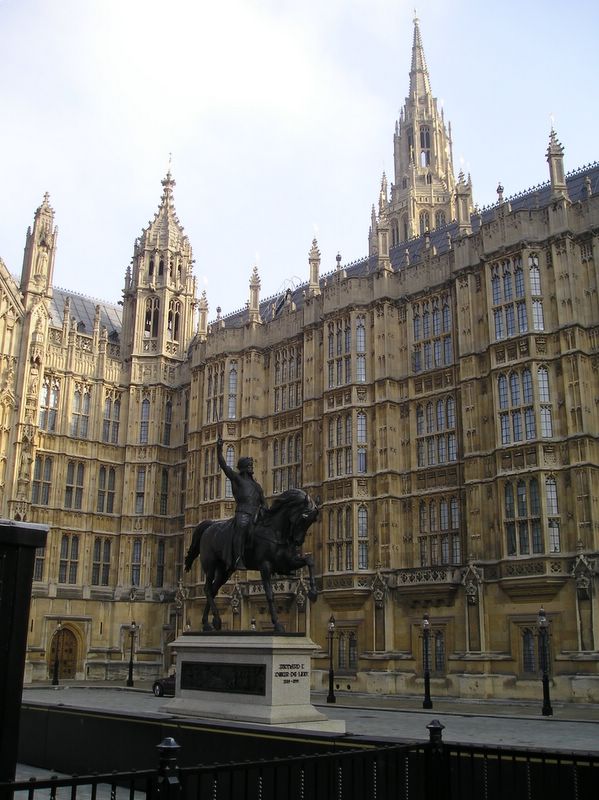 King George I statue by Houses of Parliament (large)