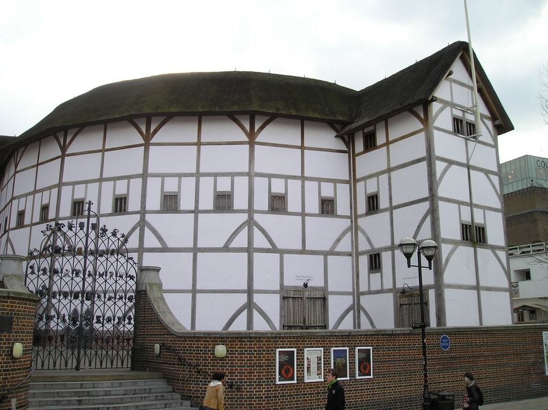 Globe Theatre (large)