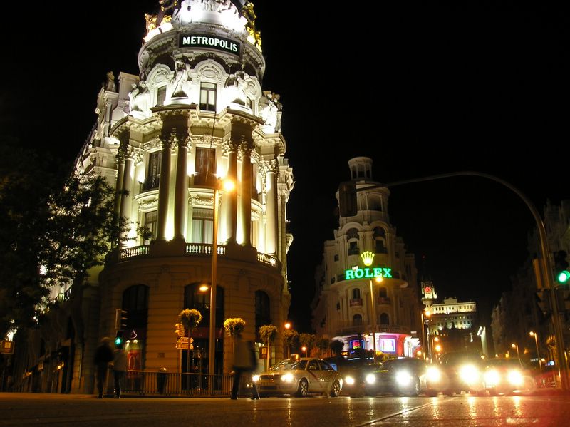 Madrid streets at night (large)