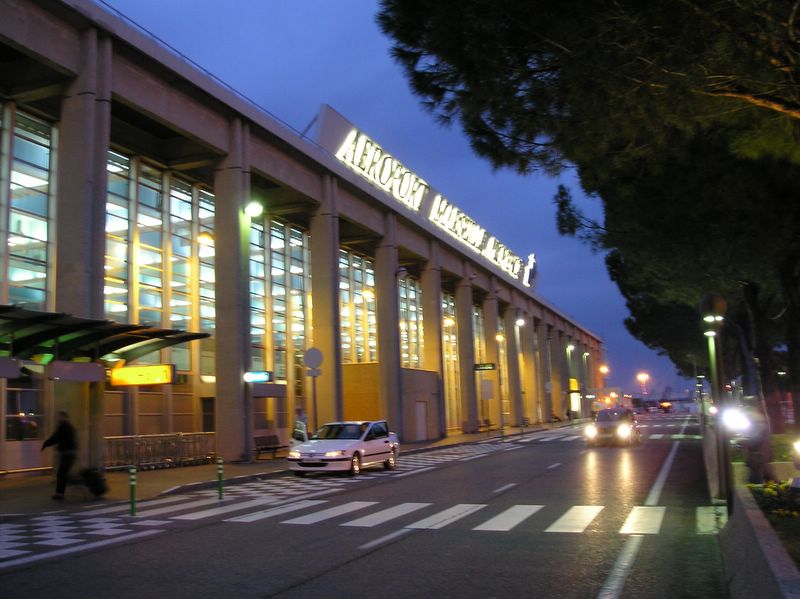 Aeroport Marseille Provence (large)