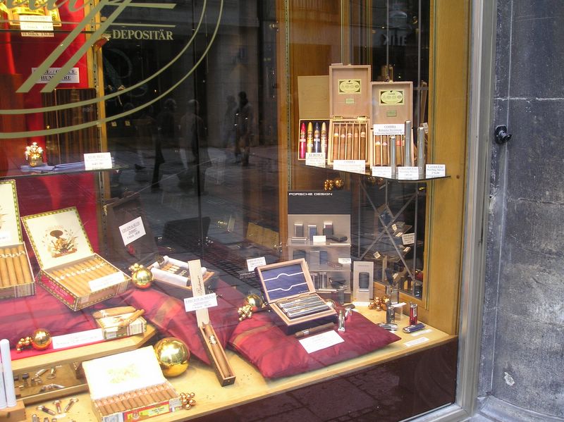 Some expensive cigars (€188 for the silver ones) (large)