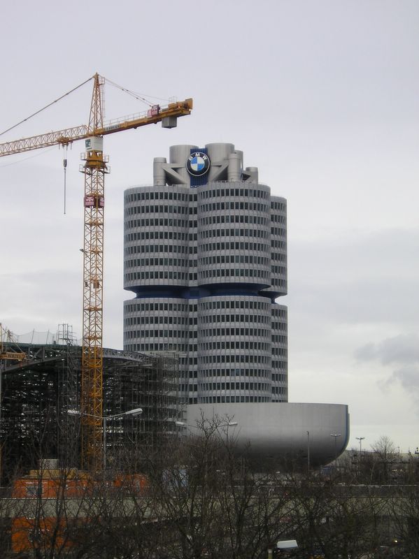 BMW World Headquarters (large)