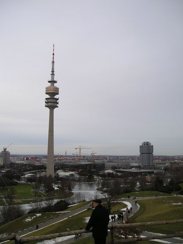 Olympiaturm (large)