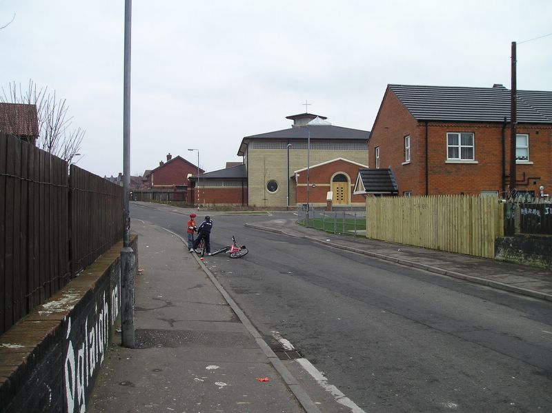 West Belfast Catholic neighborhood (large)
