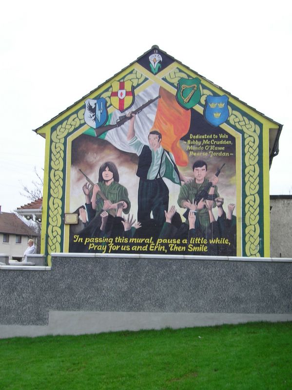 Another IRA mural (large)
