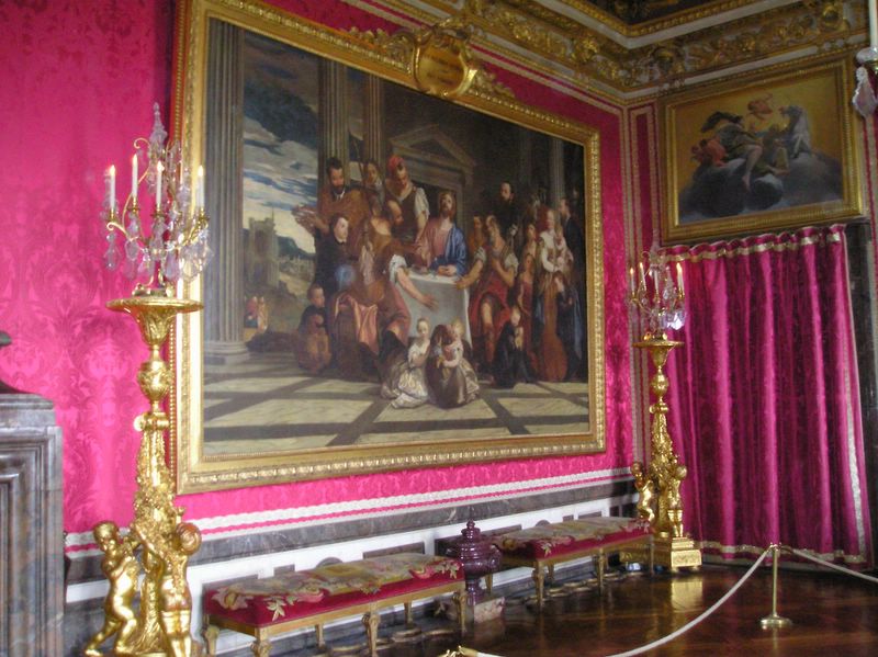 Paintings inside (large)