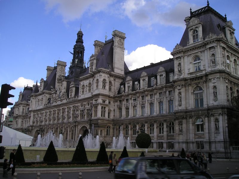 Hôtel de Ville (large)
