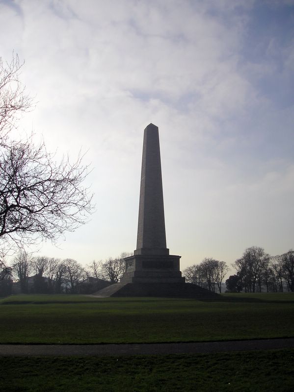 Wellington Monument (large)