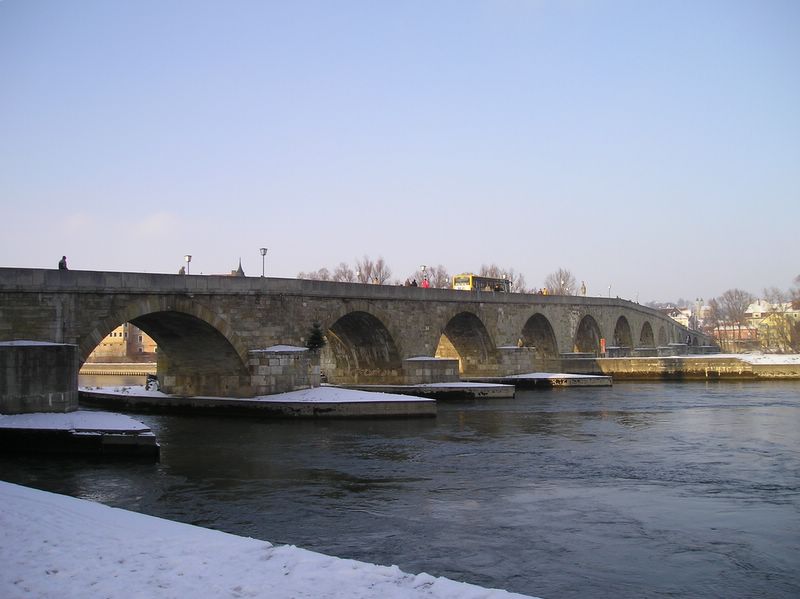 Steinerne Brücke (stone bridge) (large)