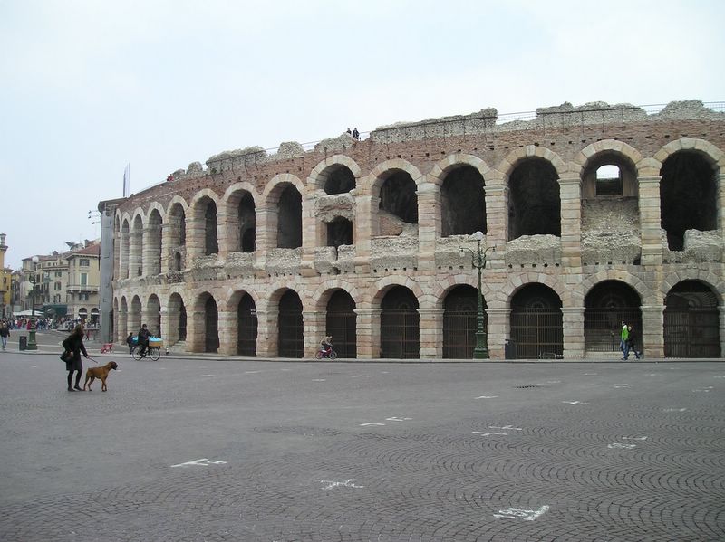 Arena (large)