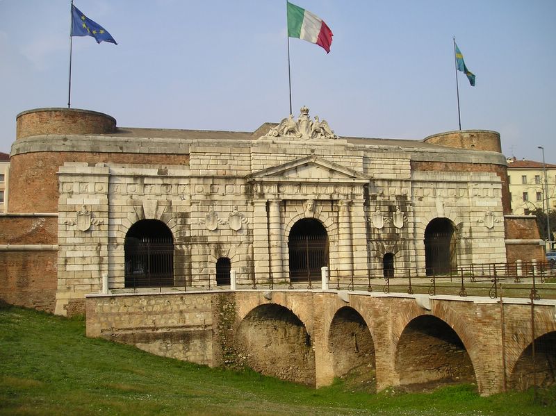 Porta Nuova (large)