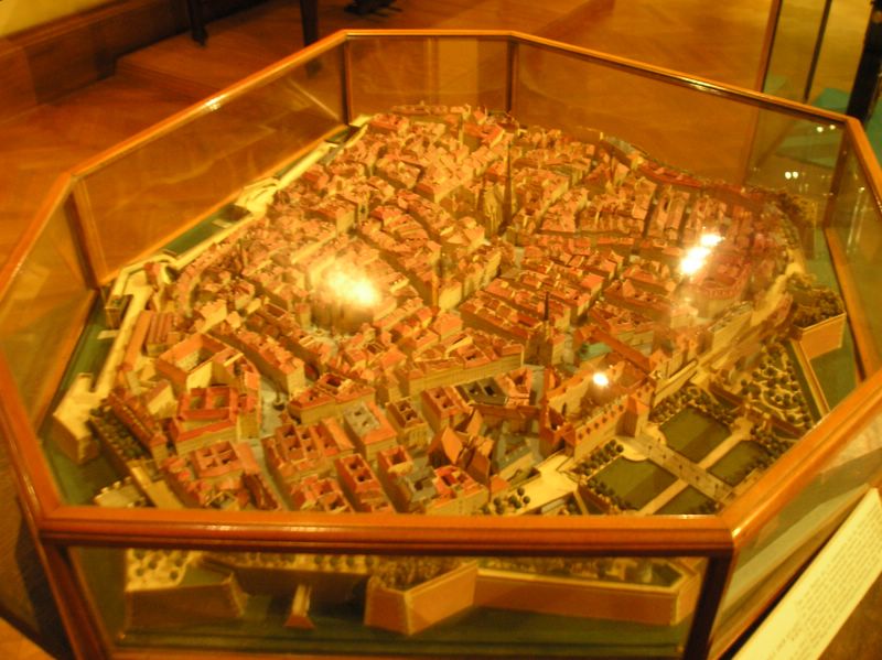 Model of city (large)