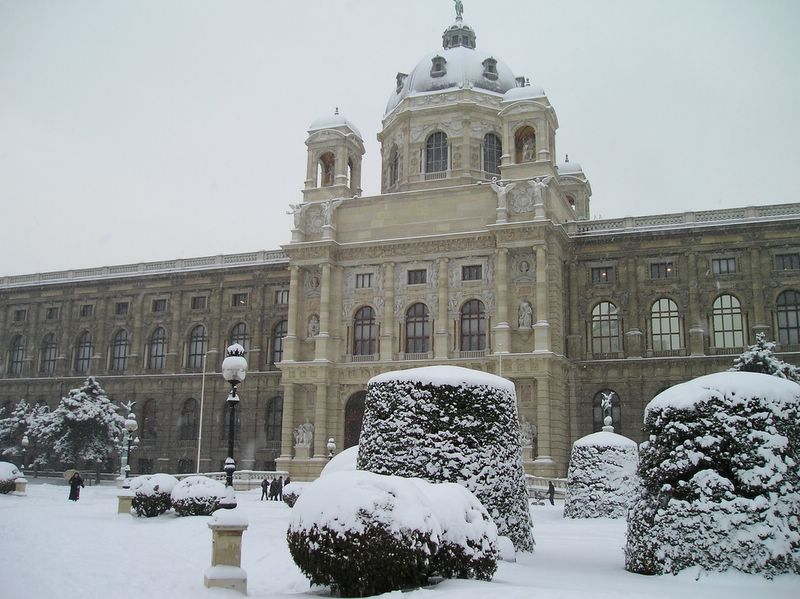 Naturhistorisches Museum (natural) (large)