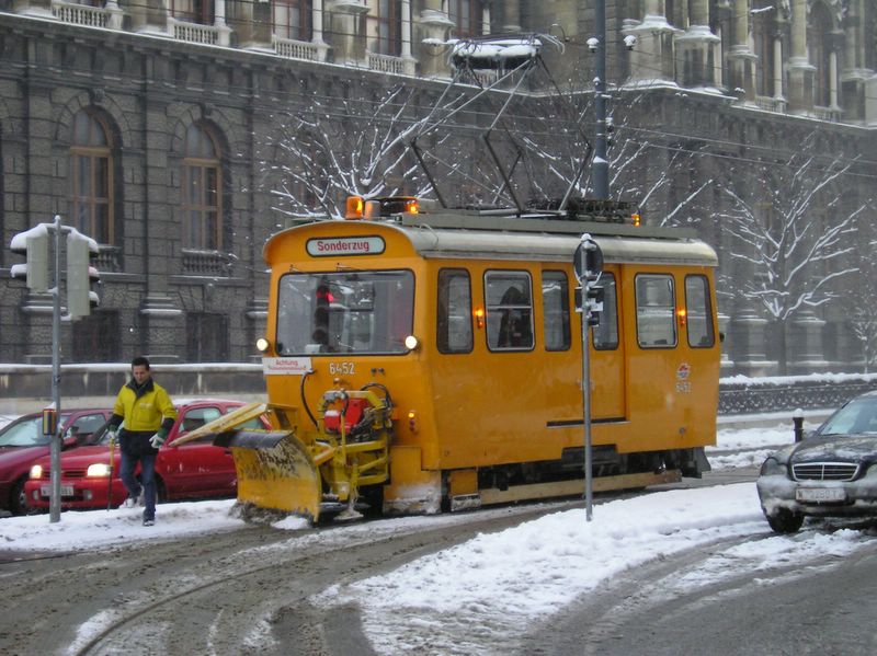 Snowplow Tram (large)